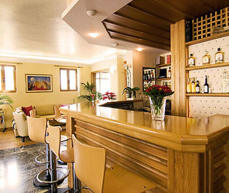 Stoupa Hotel, Bar (1)