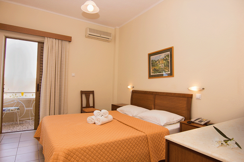 Stoupa Hotel, Double room