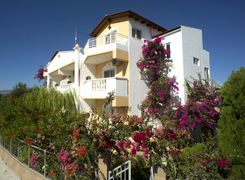 Pauls Gardens Studio Exterior