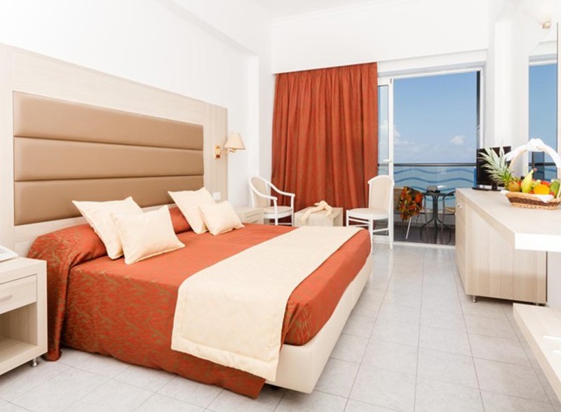 Belair Beach Hotel, Superior Family room