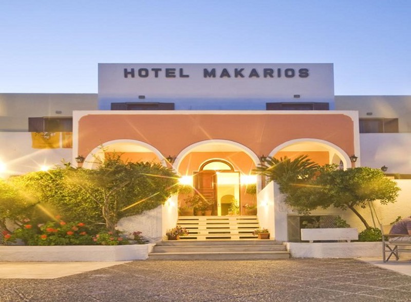 Makarios outside Hotel.jpg