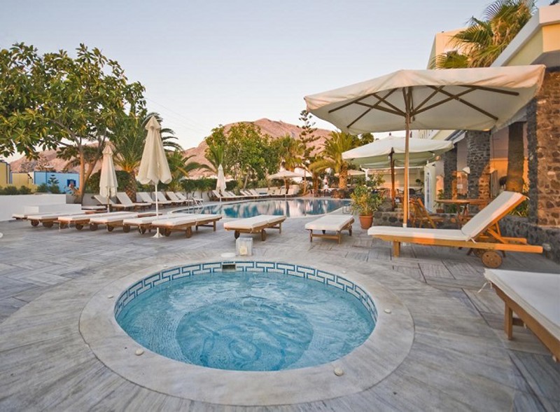 Makarios Pool 2.jpg