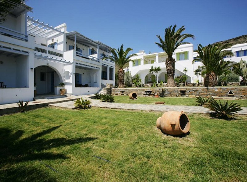 Porto Raphael Outside.