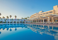 Pool at Dome Beach Hotel