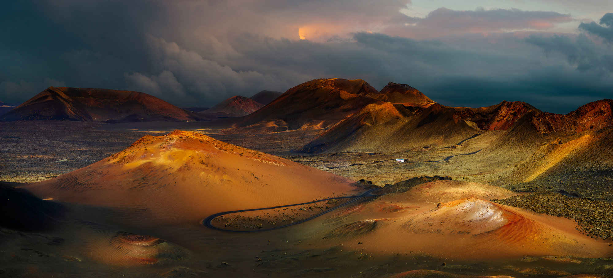 lanzarote-timanfaya-night.jpg