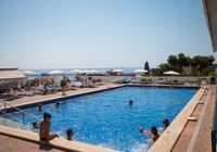 Outdoor Pool at Horizonte Amic Hotel