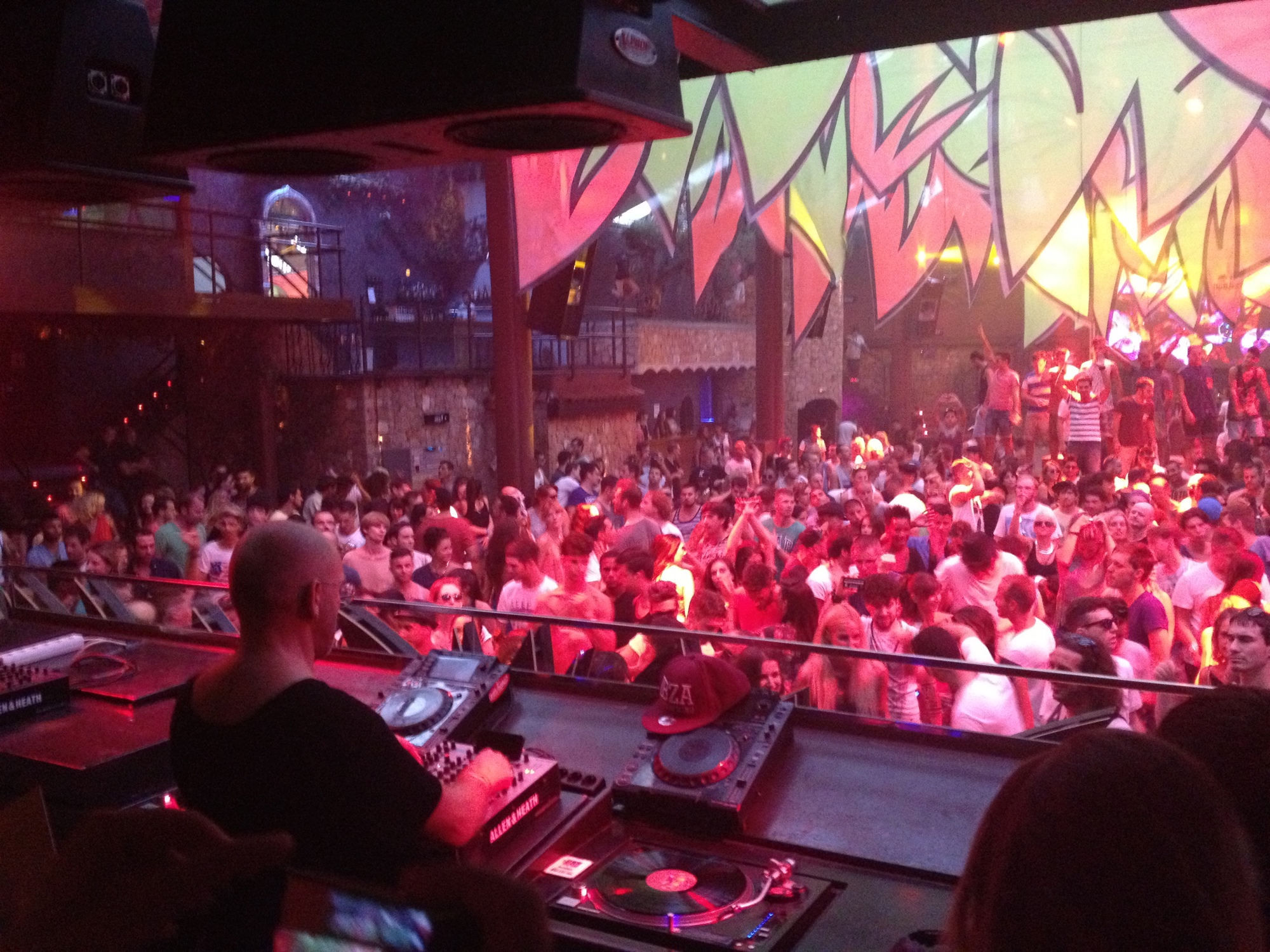 Sven Vath Playing At Amnesia