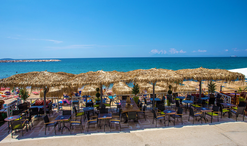Thalassies Noveau Beach