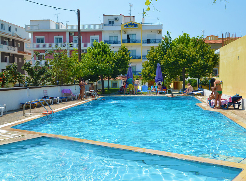 Thalassies Noveau Pool 1