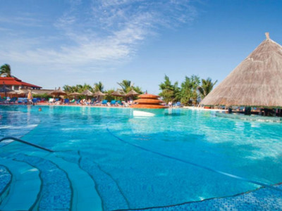 Senegambia Beach, Pool