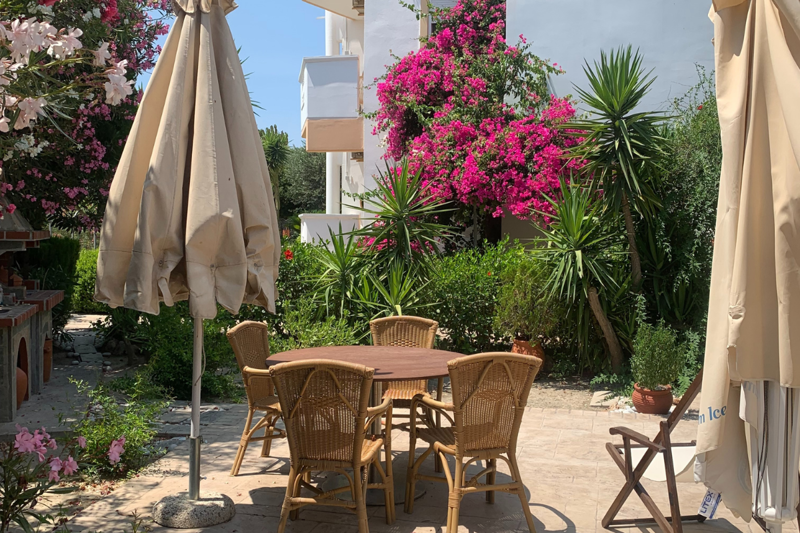 Patio at Pauls Gardens Studio