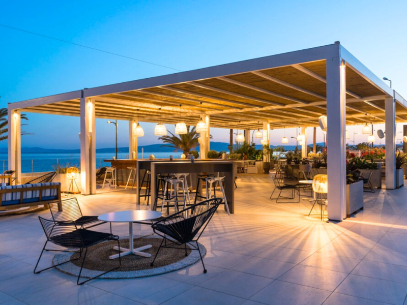 Bar at Horizon Blu