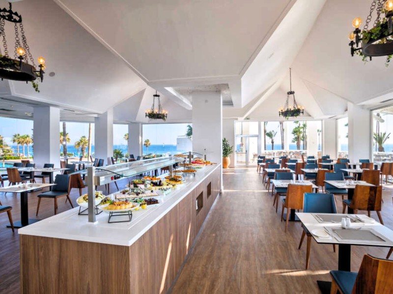 Blue Horizon Restaurant at Leonardo Plaza Cypria Maris Beach Hotel & Spa